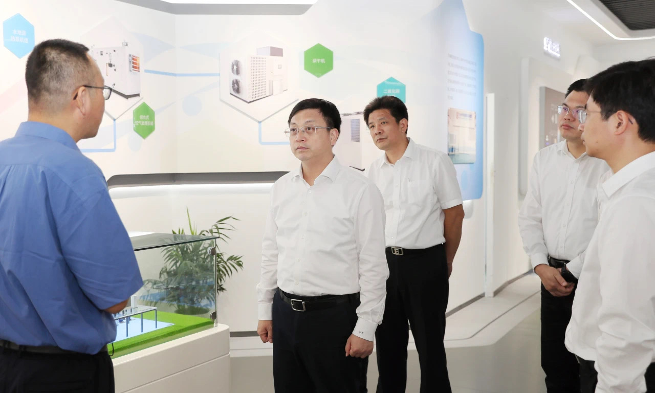 c7267a41f85202af373947281eeb65a.jpg 图片